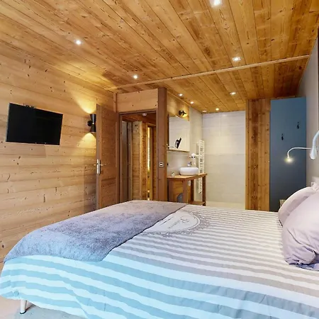 Grand Croix - Standing - 8, 10 Pers Chalet Lanslebourg-Mont-Cenis